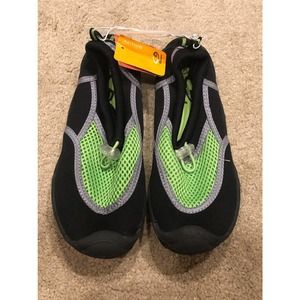 Champion Sport New Boys Water Socks Shoes Size 13 / 1